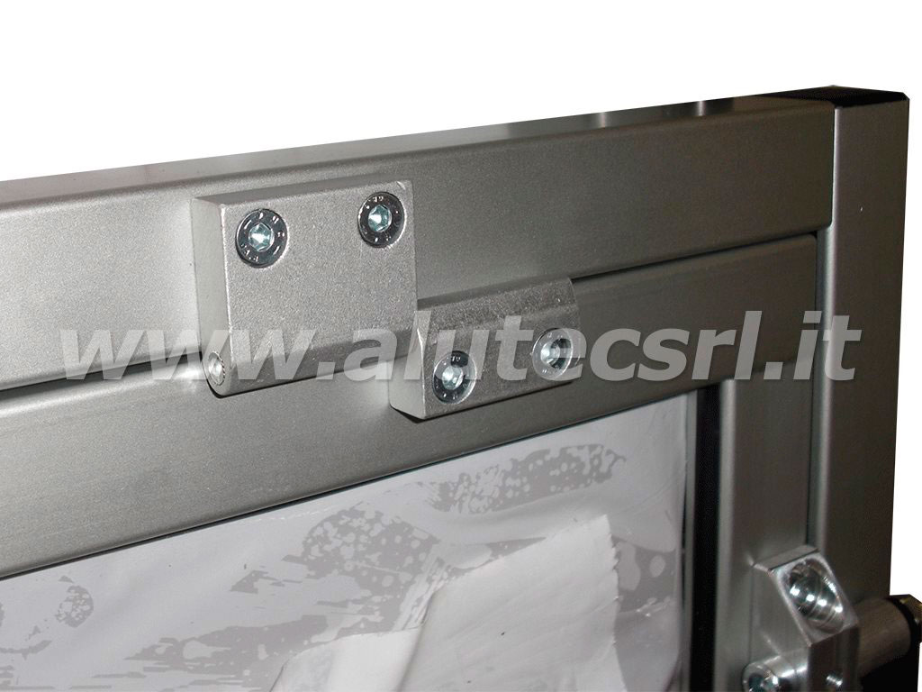 103232 - 32x32 / 8mm Groove / Groove / Aluminium profiles / Products / Alutec | Profili in alluminio, sistemi di trasporto e automazione industriale - Alutec Group 103232 - 32x32 / 8mm Groove / Groove / Aluminium profiles / Products / Alutec | Profili in alluminio, sistemi di trasporto e automazione industriale - Alutec Group