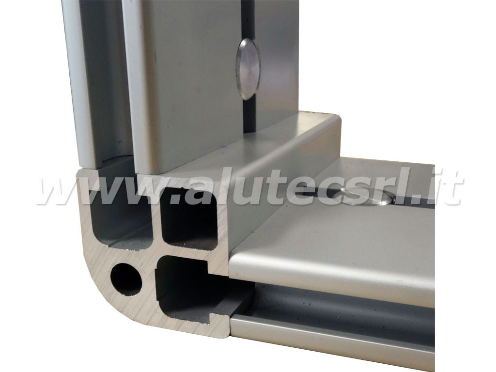 153214 - 32x32 Abgerundetes / 8mm Hohl / Hohl / Aluminiumprofile / Produkte / Alutec | Profili in alluminio, sistemi di trasporto e automazione industriale - Alutec Group 153214 - 32x32 Abgerundetes / 8mm Hohl / Hohl / Aluminiumprofile / Produkte / Alutec | Profili in alluminio, sistemi di trasporto e automazione industriale - Alutec Group