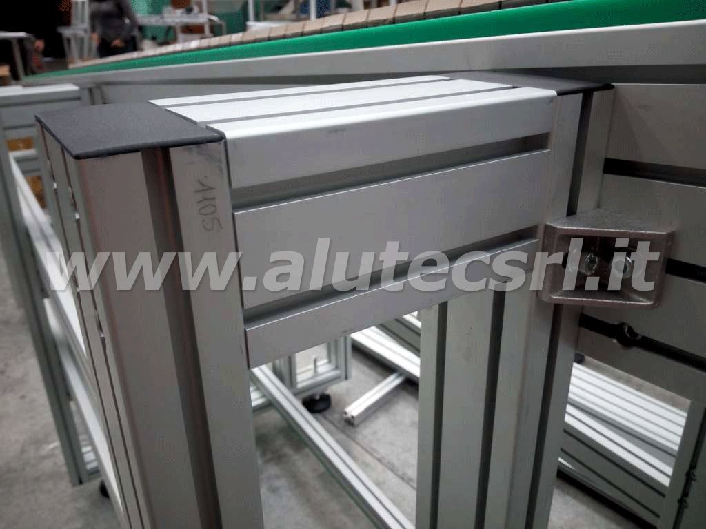 104590 - 45x90 / 8mm Hohl / Hohl / Aluminiumprofile / Produkte / Alutec | Profili in alluminio, sistemi di trasporto e automazione industriale - Alutec Group 104590 - 45x90 / 8mm Hohl / Hohl / Aluminiumprofile / Produkte / Alutec | Profili in alluminio, sistemi di trasporto e automazione industriale - Alutec Group