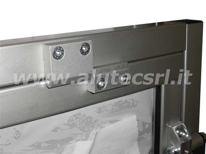 101832 - 18,5x32 / 8mm Groove / Groove / Aluminium profiles / Products / Alutec | Profili in alluminio, sistemi di trasporto e automazione industriale - Alutec Group 101832 - 18,5x32 / 8mm Groove / Groove / Aluminium profiles / Products / Alutec | Profili in alluminio, sistemi di trasporto e automazione industriale - Alutec Group